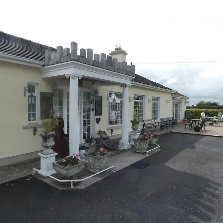Castle Mews Bed & Breakfast